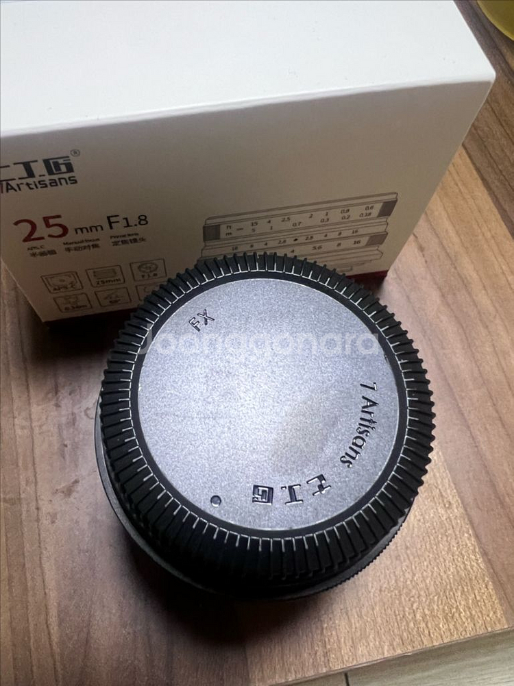 7장인 25mm F1.8 MF 수동 렌즈 7artisa--1