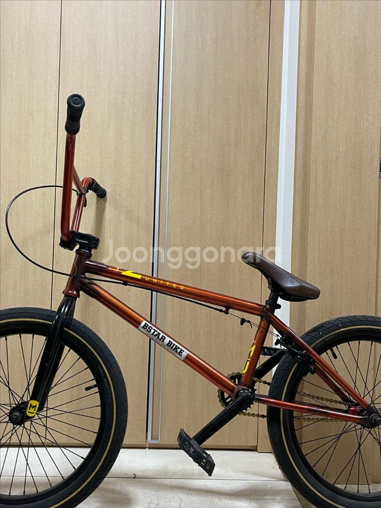 BMX 빠르게 넘깁니다!--0