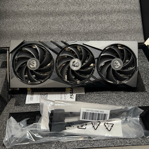 MSI 지포스 RTX 4070 SUPER 게이밍 슬림