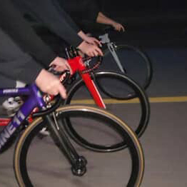 콘탄 어베인 딥레드 2021 이미지