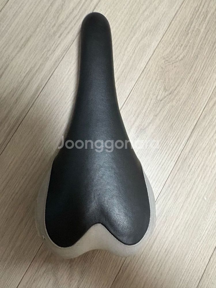 자전거 안장(급처)--0