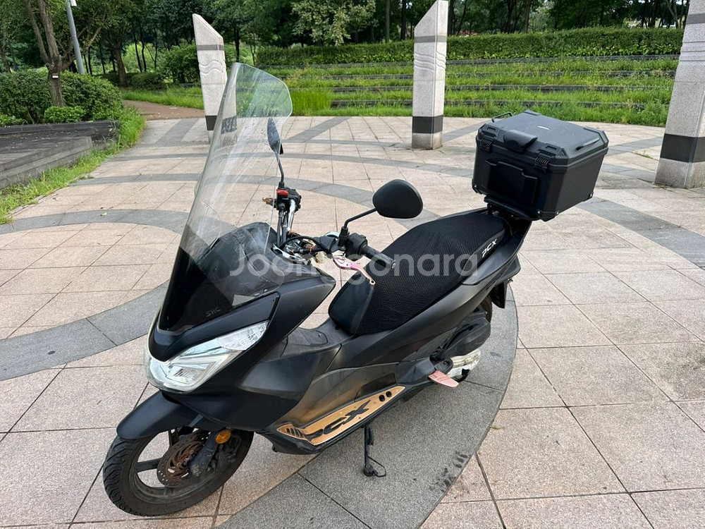 혼다 pcx125 16년 상태좋은차량 팝니다--4