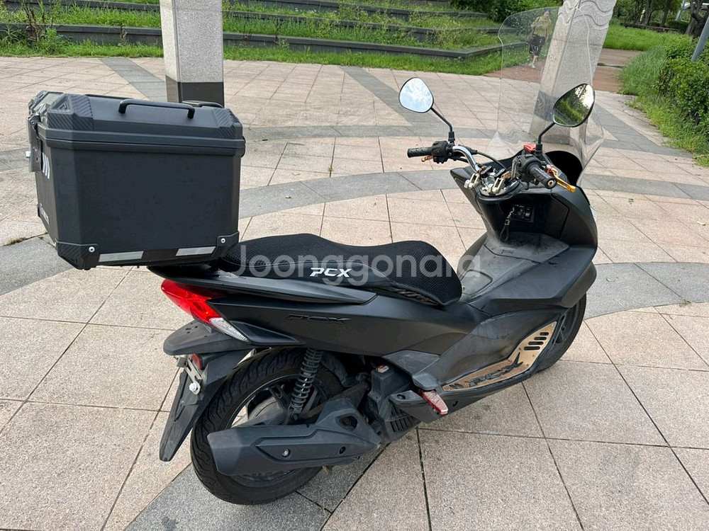 혼다 pcx125 16년 상태좋은차량 팝니다--6
