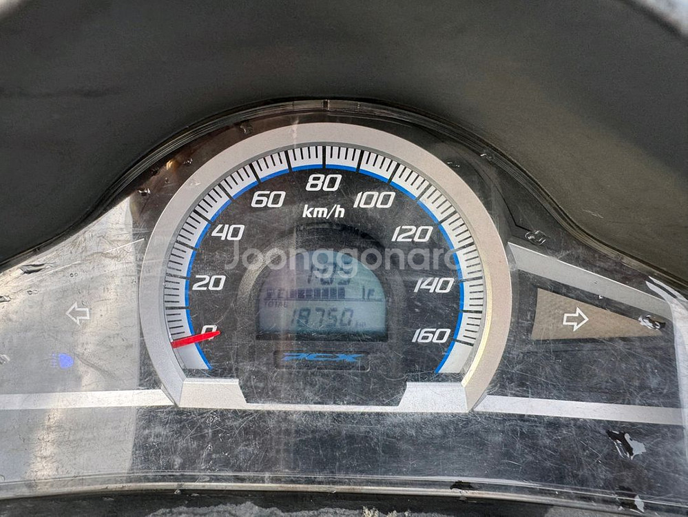 혼다 pcx125 16년 상태좋은차량 팝니다--9