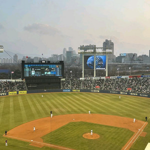 8.15(금) 두산 기아 잠실 중앙네이비 통로 2연석