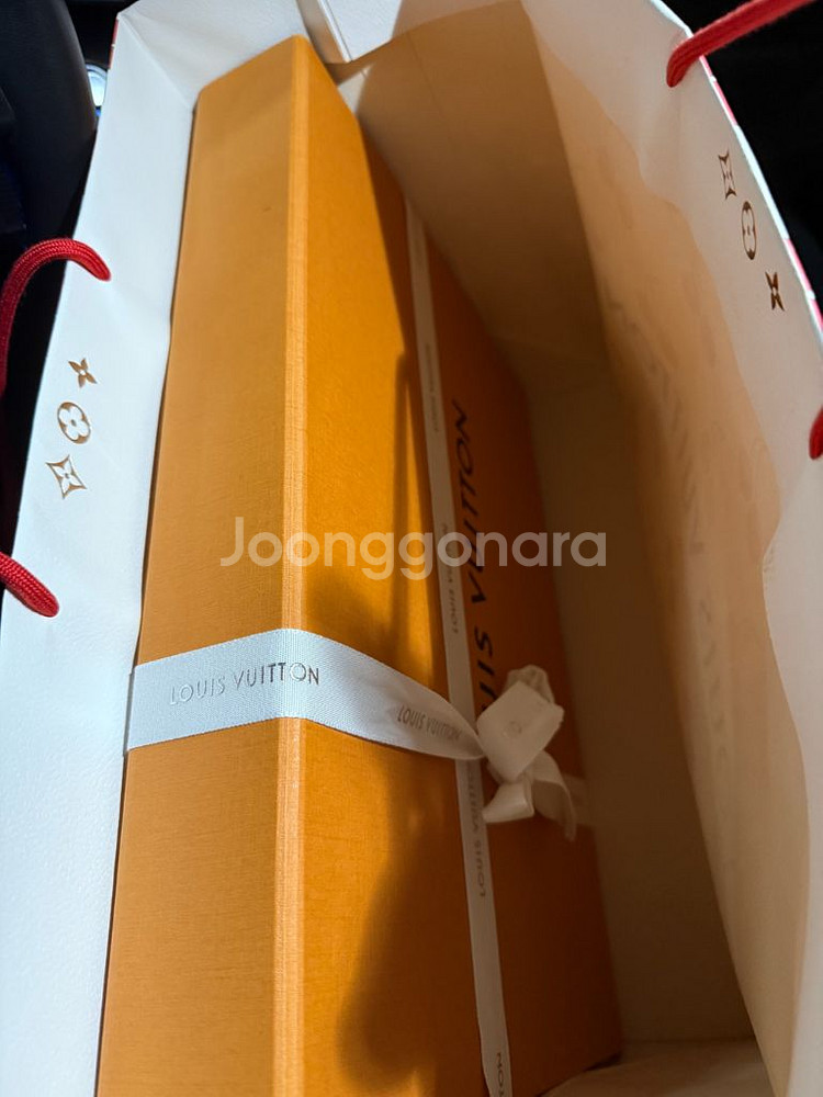 (정품,신상) 루이비통 엠브로이더드 티셔츠--3