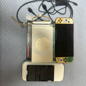 닌텐도 스위치 젤다 에디션이랑 칩 4종 판매합니다