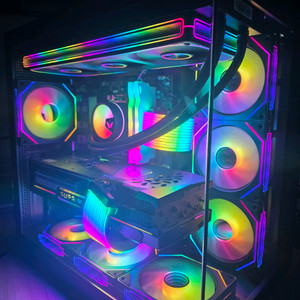 라이젠7 7800X3D 5070TI 고사양본체
