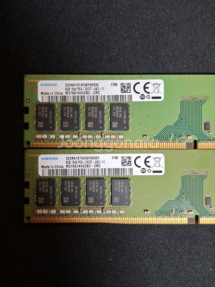 삼성 메모리 DDR4 2400T 16GB(8GB두개)--1