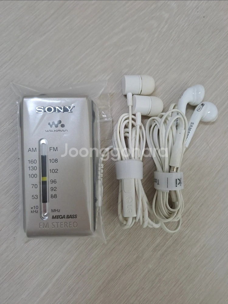 (소니) SONY 초소형 미니 휴대용 FM/AM 라디오--9