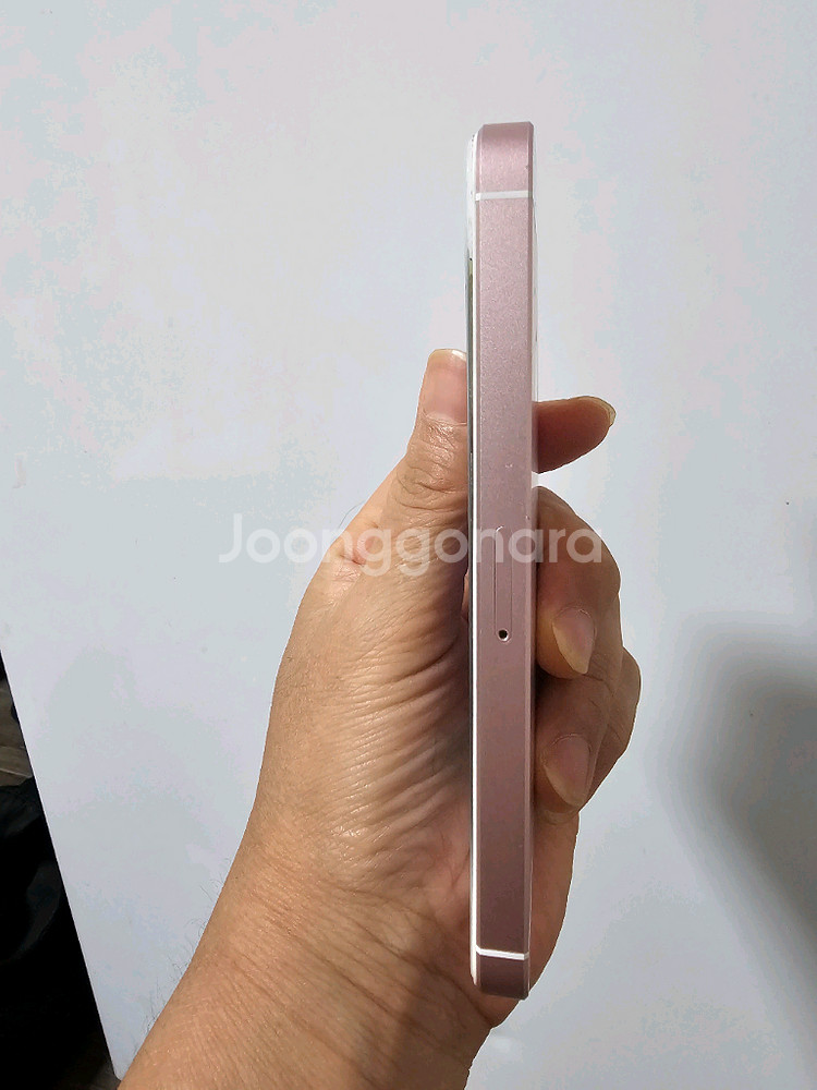 a14. 아이폰 se1 128GB--1