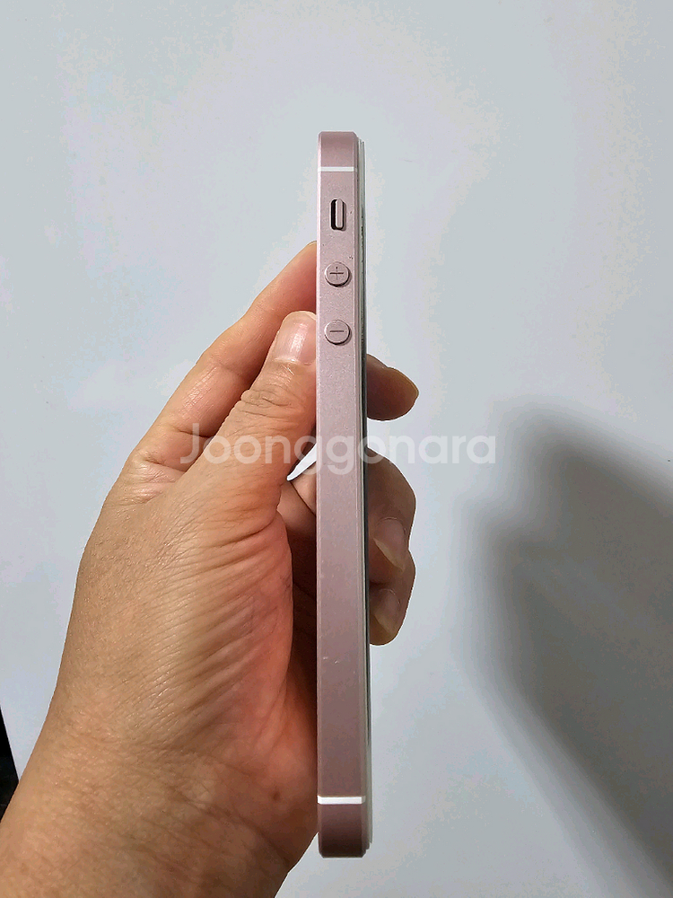 a14. 아이폰 se1 128GB--6