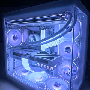 라이젠7 9800X3D RTX5080 본체 팝니다