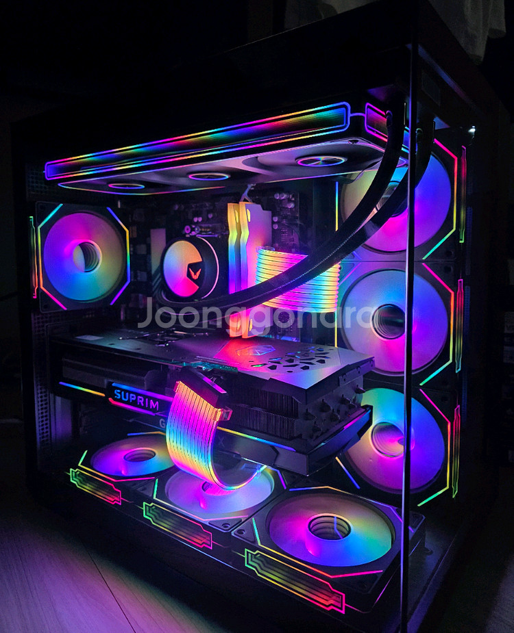 라이젠7 9800X3D RTX5080 고사양본체--0