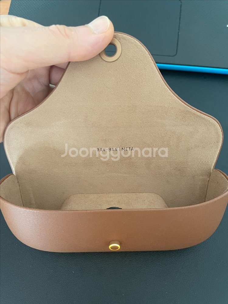 레이밴 메타 선글라스 충전 케이스--2