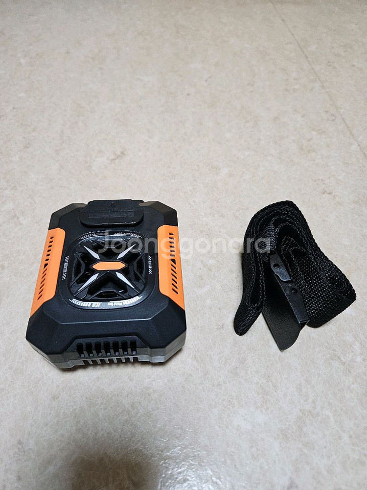 휴대용 허리 선풍기 거의 새거 팝니다--4