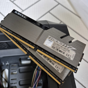 GSkill TridentZ CL14 3200 16GB