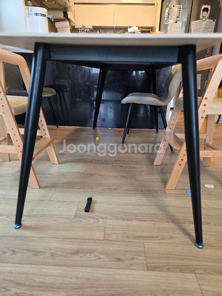 6인 세라믹 식탁--2