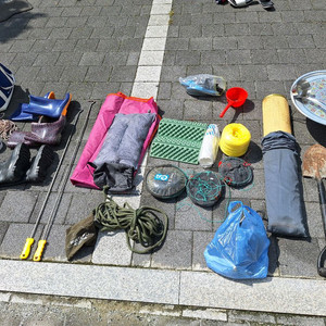 캠핑용품.어망,로프,탄력밴드스텐밥상스텐국자삽,장화들견인