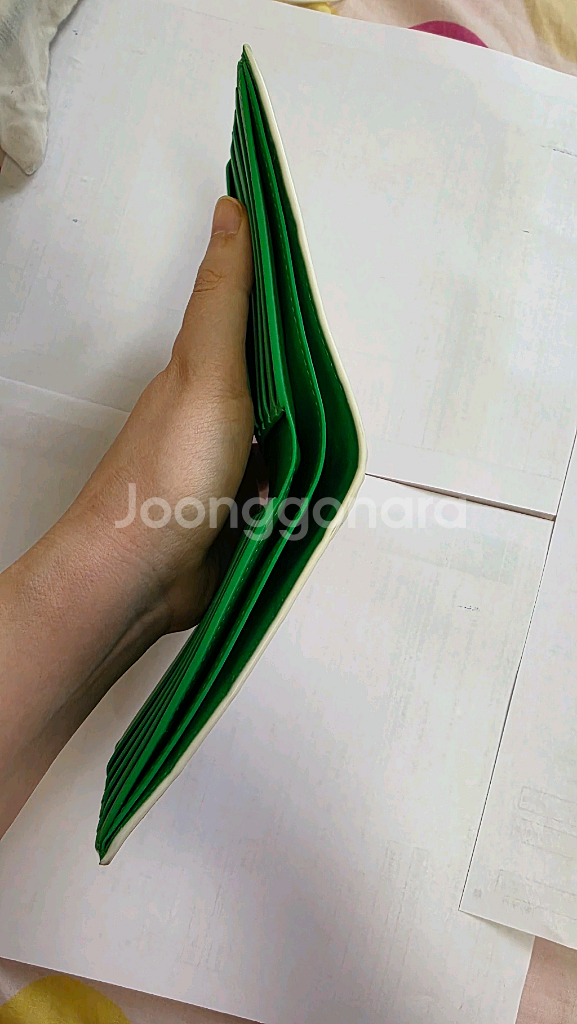 보테가베네타 인트레치아토 투톤 남성 반지갑--6