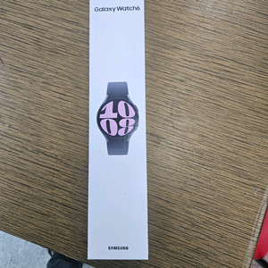 워치6 40mm lte 미개봉 팝니다 택포함 가격입니다