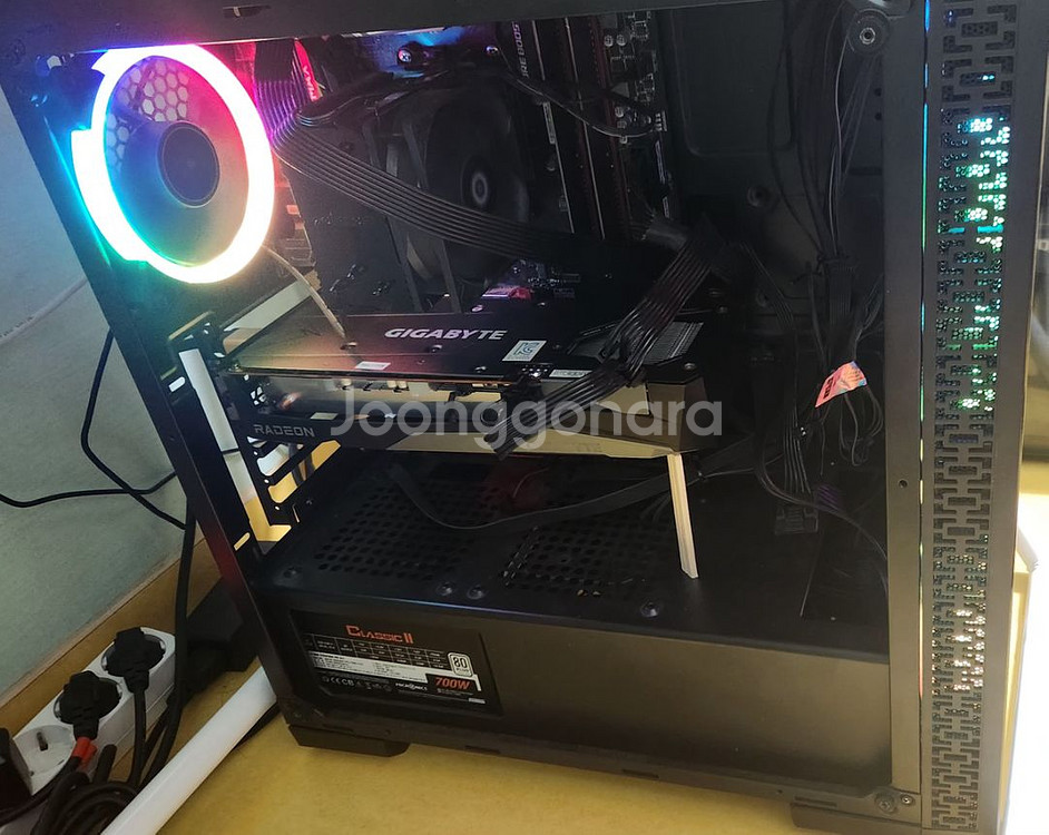 데스크탑 본체 (5700x/6600xt) 팝니다.수원--1