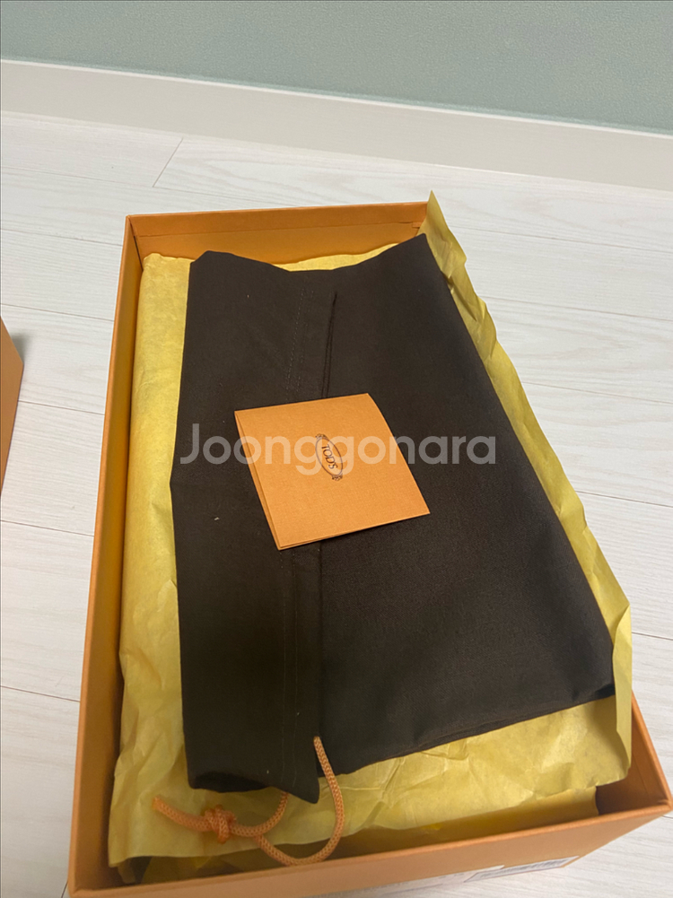 토즈 고미노 드라이빙슈즈(새상품, 직구) 255-260--3
