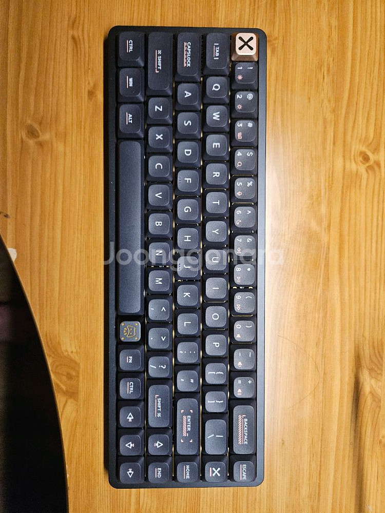 IQNIX MG65 블랙 키보드--0