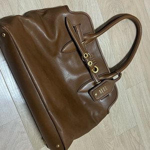 미우미우 아방뛰르 가방