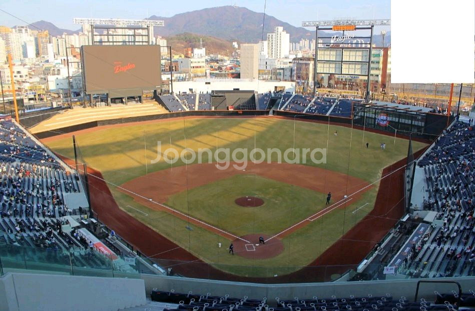 8월 20일 수요일 한화 두산 내야지정석--1