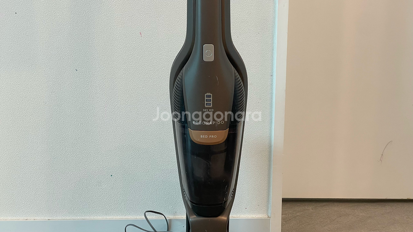 일렉트로룩스 에르고라피도 무선 청소기 ZB3323BO--1