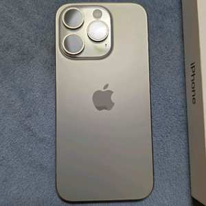 아이폰 15 Pro 내추럴 티타늄 팝니다