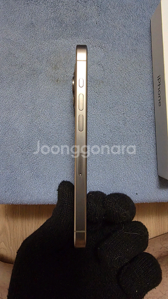 아이폰 15 Pro 내추럴 티타늄 팝니다--3