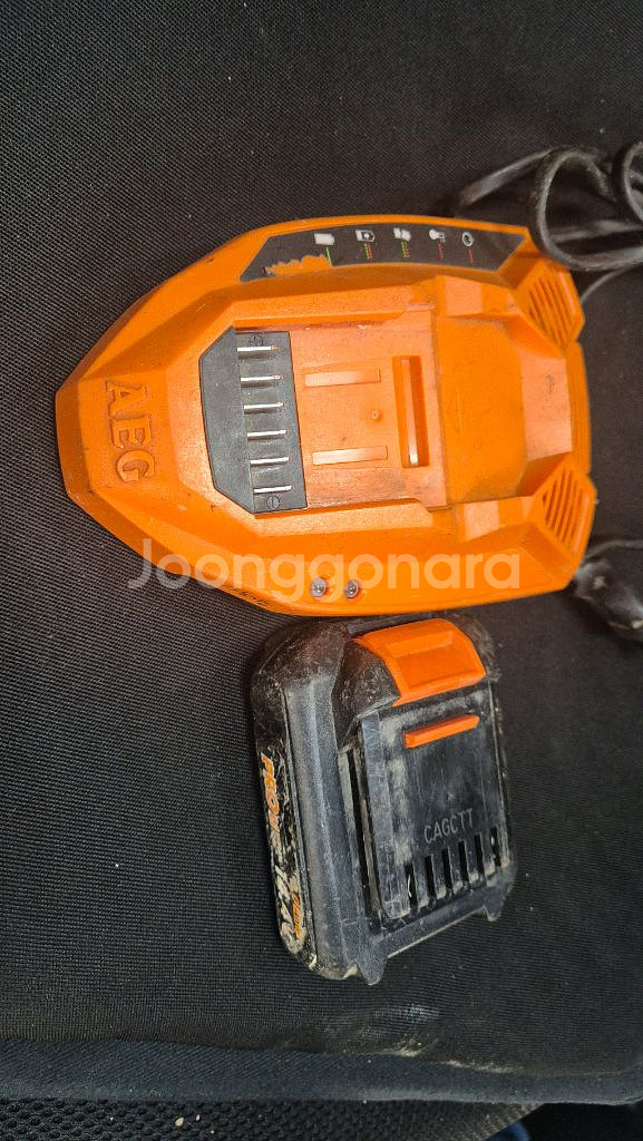 AEG 아에게 14.4v 배터리+충전기 리튬이온--0