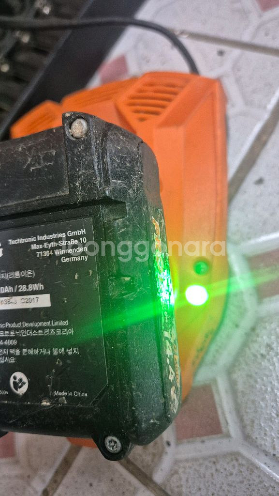 AEG 아에게 14.4v 배터리+충전기 리튬이온--3