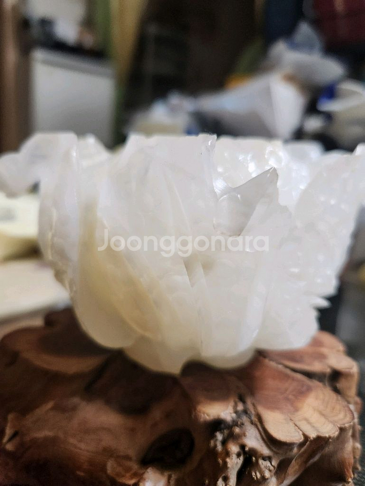 백옥 조각 장식품--3