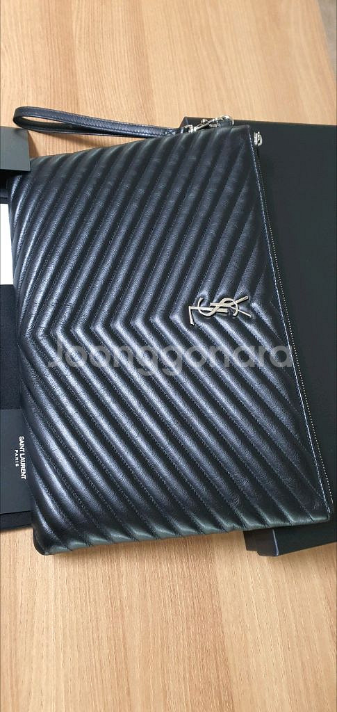 입생로랑 클러치백 라지 은장 새상품급 정품(영수증O)--1