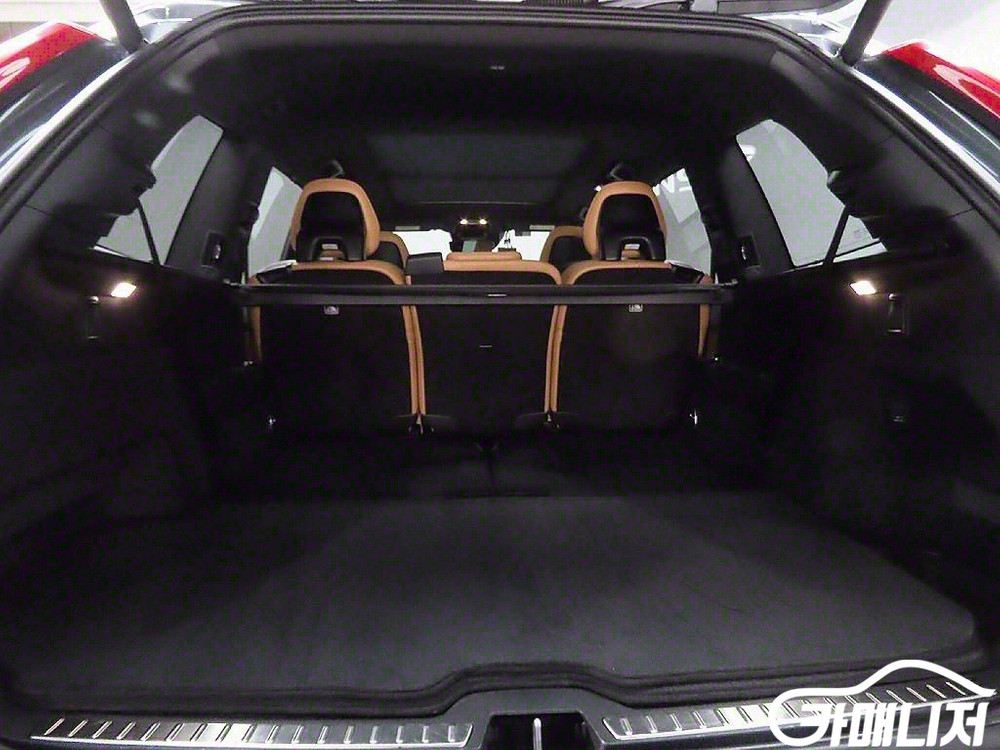 [볼보]XC90 2세대 2.0 D5 AWD 인스크립션 이미지