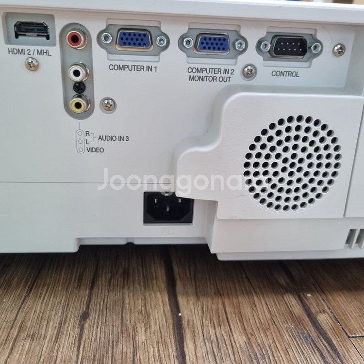 풀HD 레이저 빔프로젝터 맥셀 MP-EU5002--3