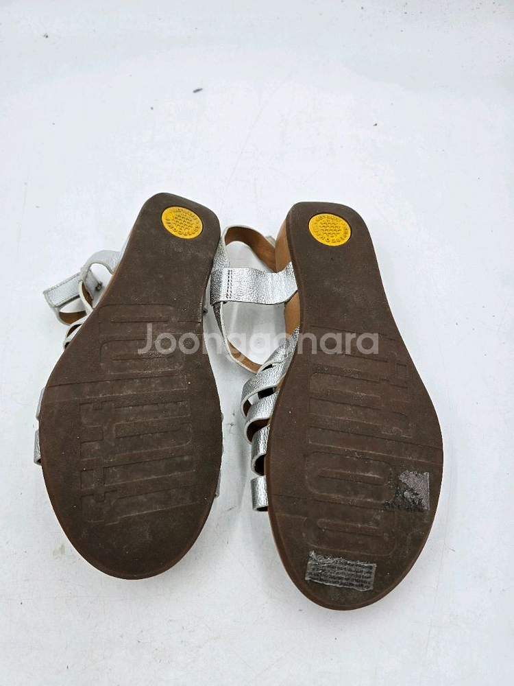 FitFlop 실버 스트랩 샌들255~260--4