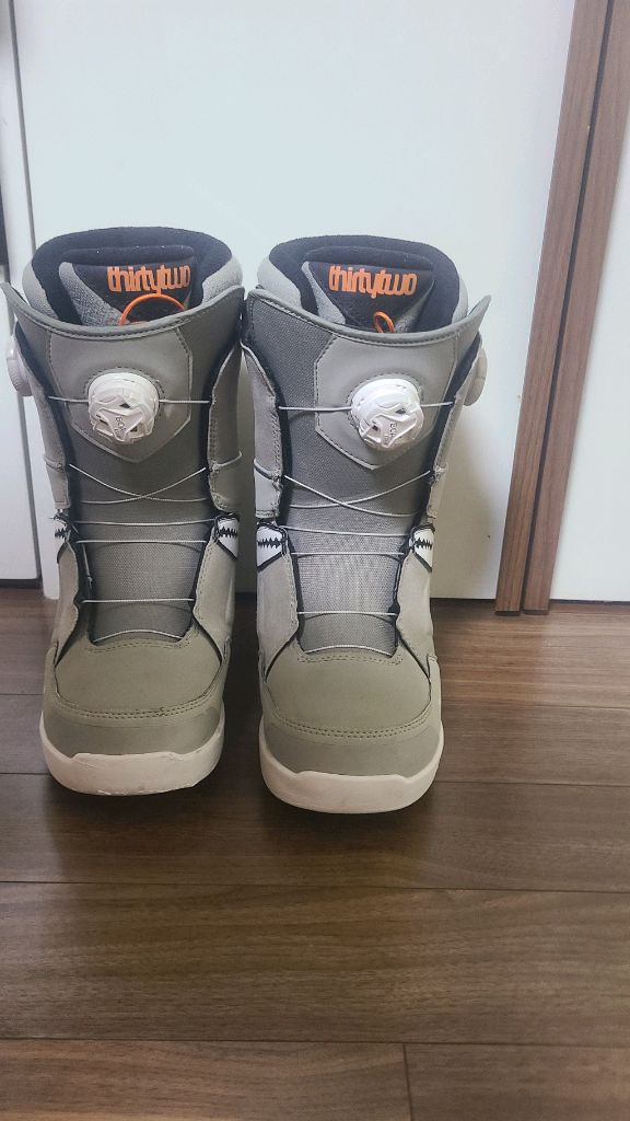 써리투 라쉬드 부츠 255사이즈 판매해요--1