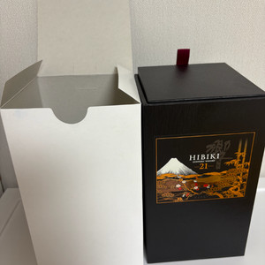 히비키 21년 화조풍월 인테리어