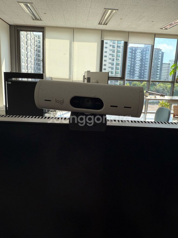 로지텍 Brio500 웹캠 오프화이트--1