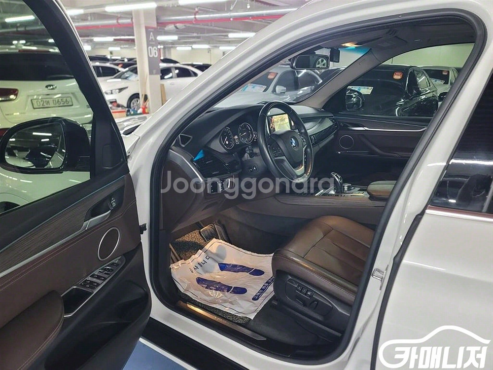 [BMW]X5 (F15) xDrive 30d #앱특가--7