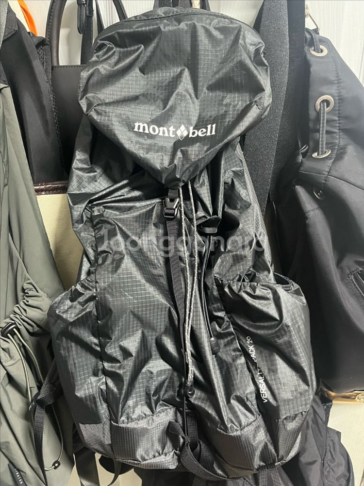 (S급)몽벨 버사라이트 백팩 20 L 입니다.--1