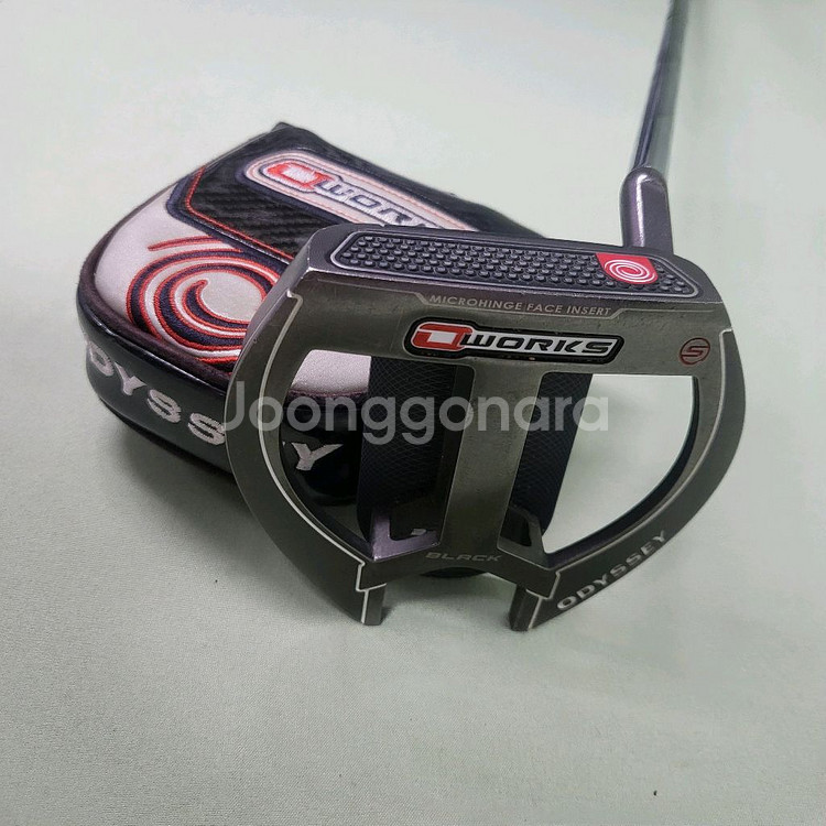 오딧세이 오웍스블랙2볼팽 33인치퍼터 E408273--0