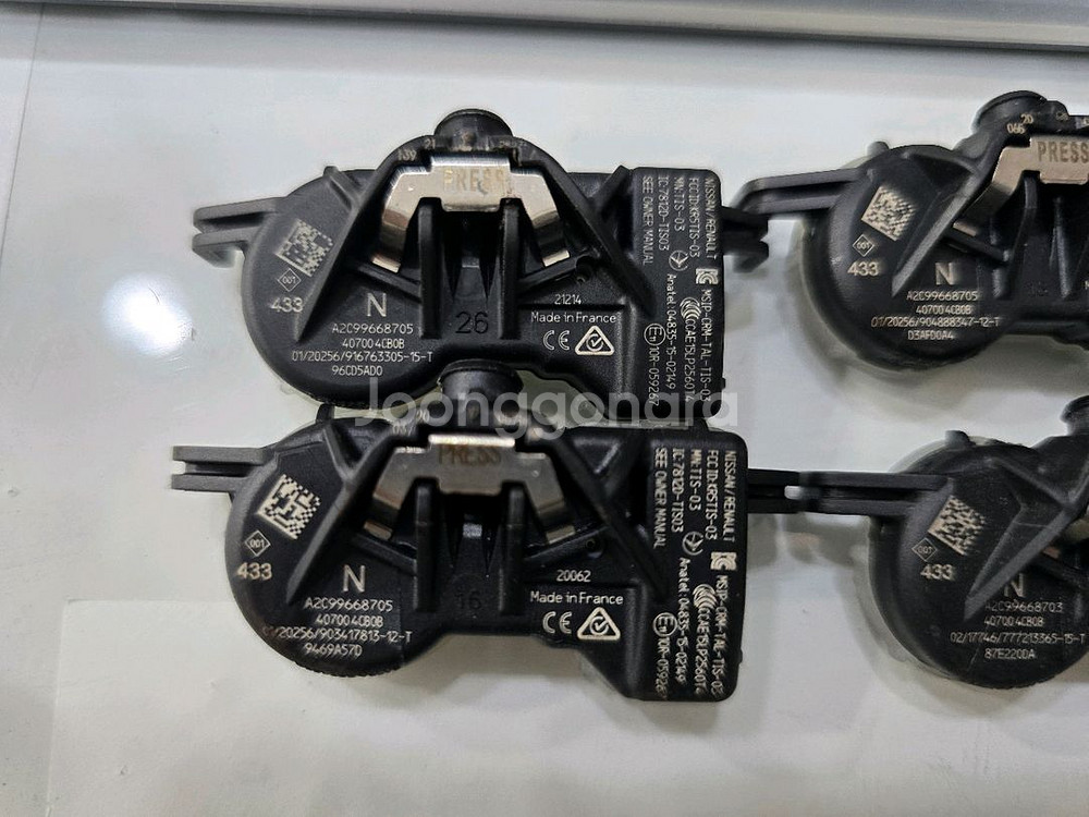 부산 Qm6 sm6 순정 TPMS 4개 판매합니다 품--1