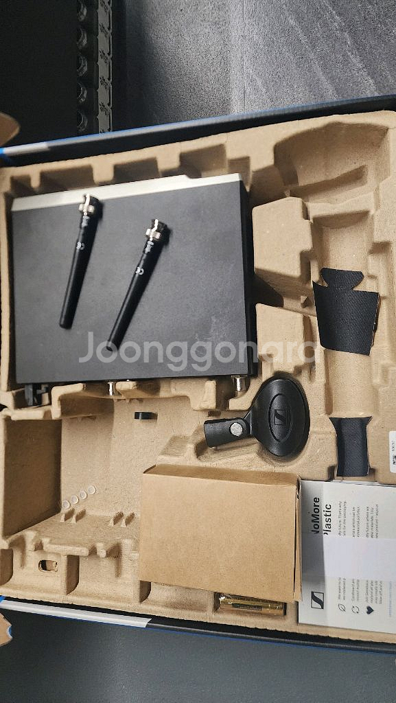젠하이저 EW-D 900대역 수신기만 판매 45만--2