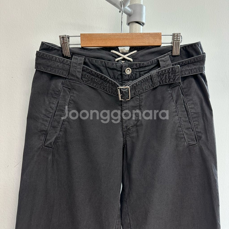 마가렛호웰 정품 워싱가공 벨티드 팬츠 7부--1