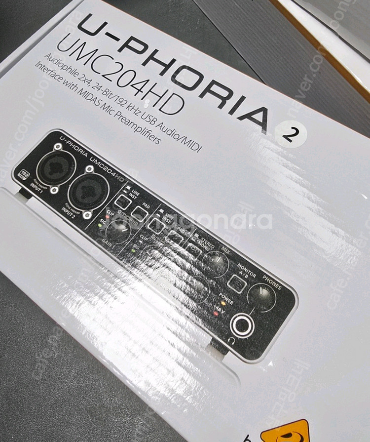 베링거 UMC204HD--1